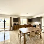 Apartment New Apartment! Walking Distance To The Three Cities By Sf Homes