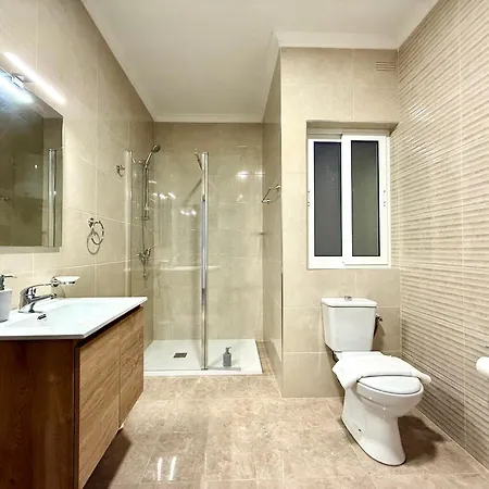 New Apartment! Walking Distance To The Three Cities By Sf Homes アパート パオーラ